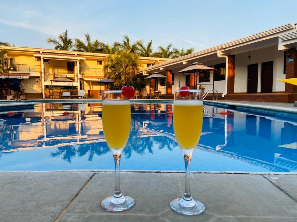 Farallones Hotel Chinandega Exterior photo
